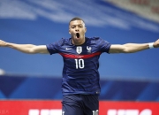 姆巴佩连续十场比赛得分超过刷新纪录，法国队不断突破！的简单介绍